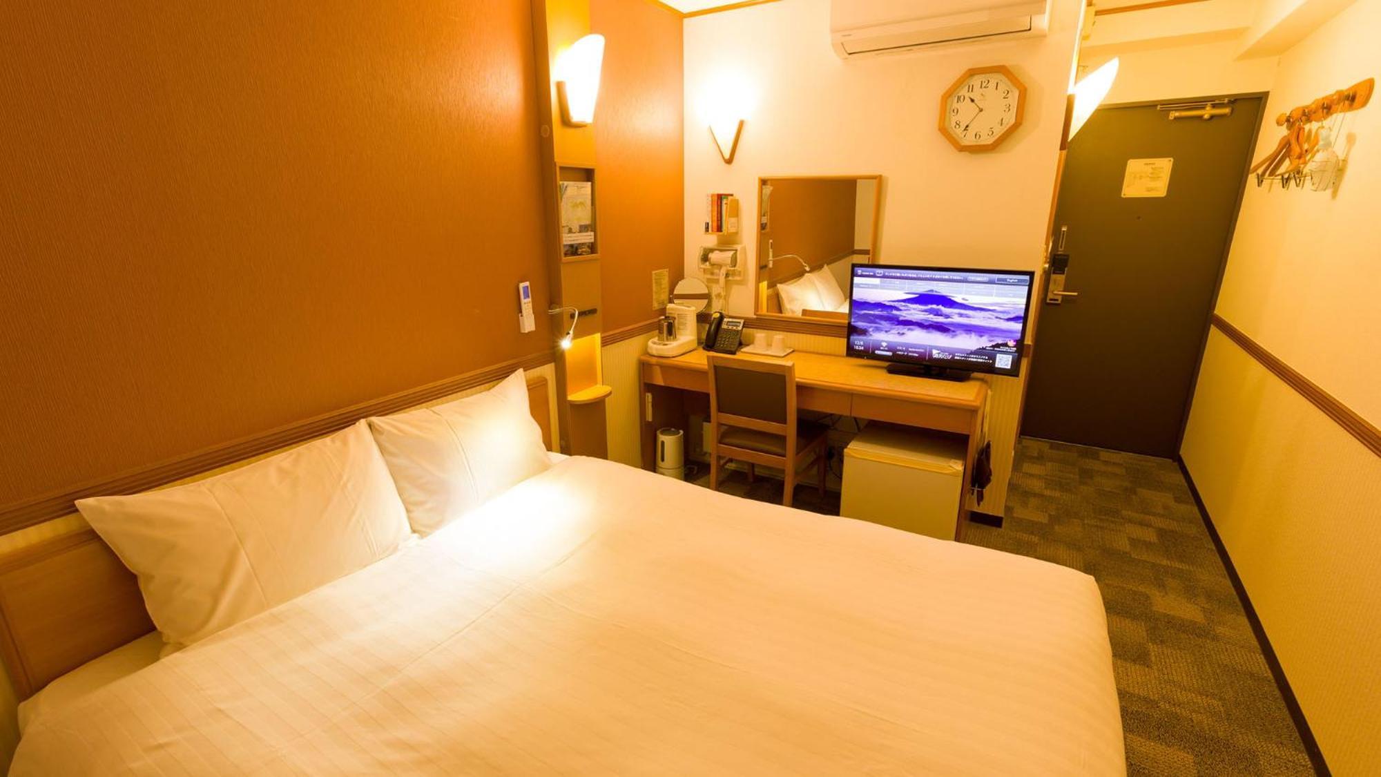 Toyoko Inn Hirosaki Ekimae חדר תמונה